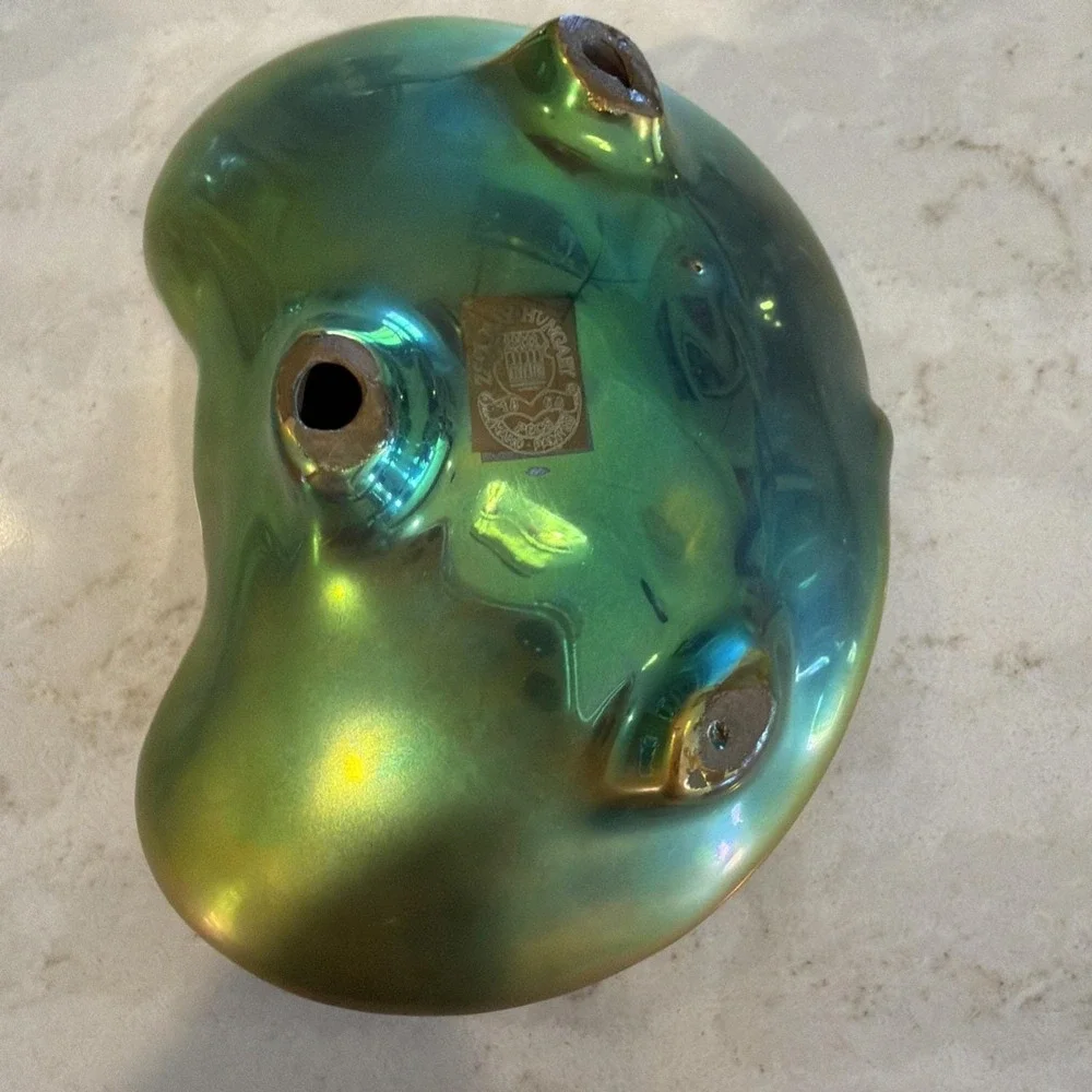Antique ZSOLNAY Art Nouveau Iridescent Eosin‎ Glaze Porcelain Venus Shell Bowl
